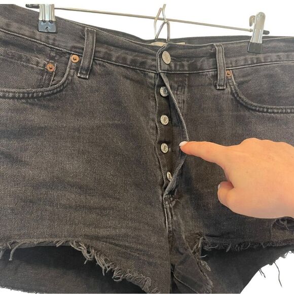 AGOLDE Parker distressed denim shorts in Black Size 32 - Picture 5 of 10